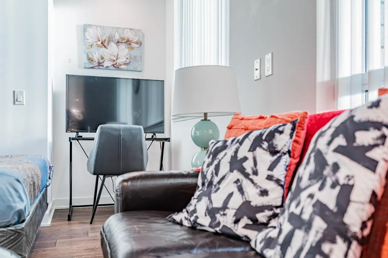 Lovely Property In Downtown Core トロント 0*,