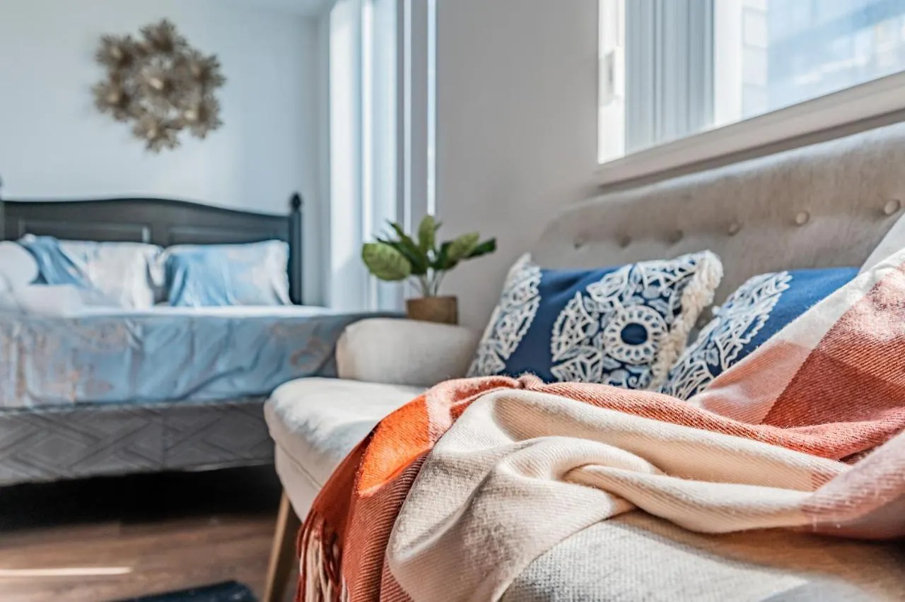 Lovely Property In Downtown Core トロント