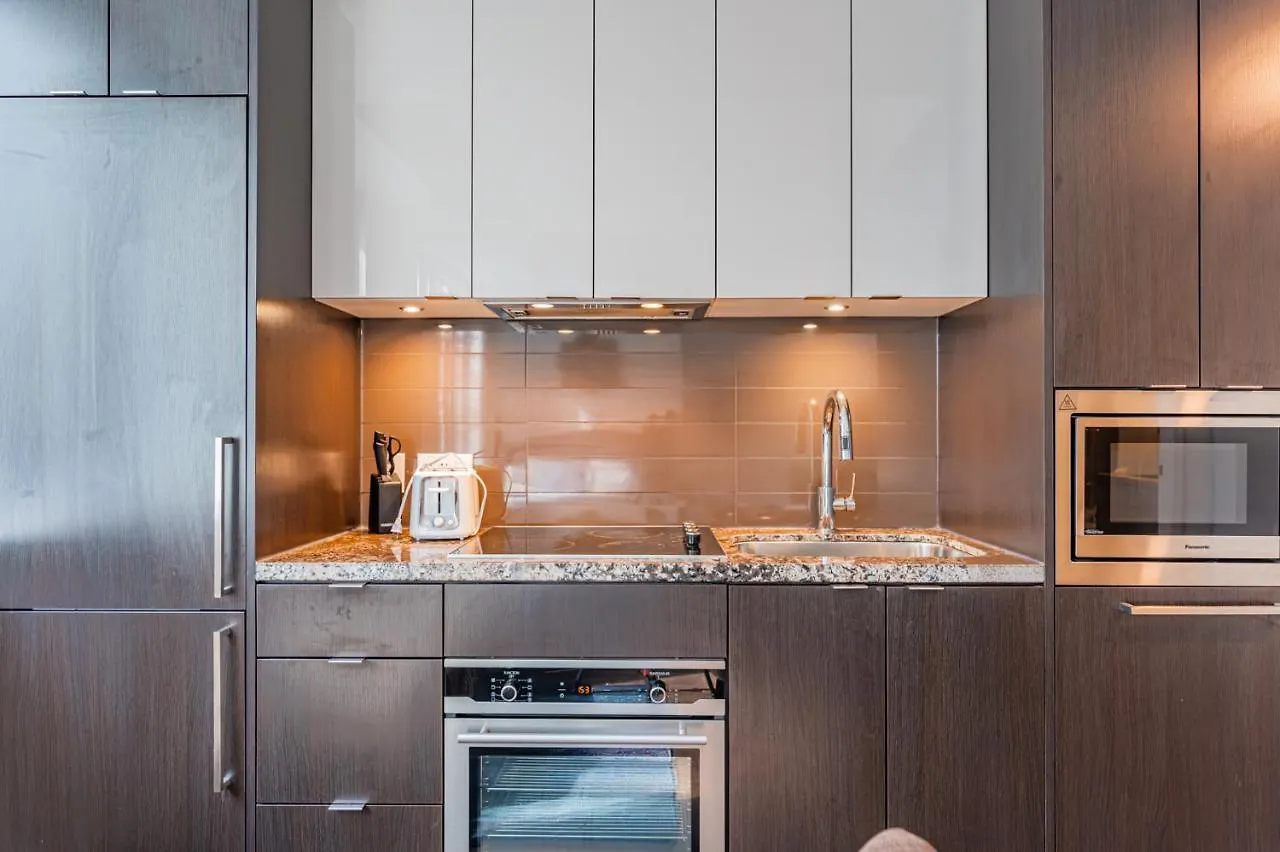 Lovely Property In Downtown Core トロント カナダ